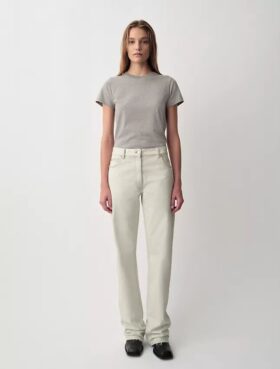02 Straight Jeans