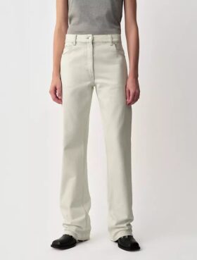 02 Straight Jeans