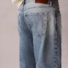 90S Straight Lightweight Jeans