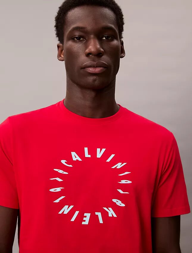 Circle Logo Graphic Classic T-Shirt Circle Logo Graphic Classic T-Shirt