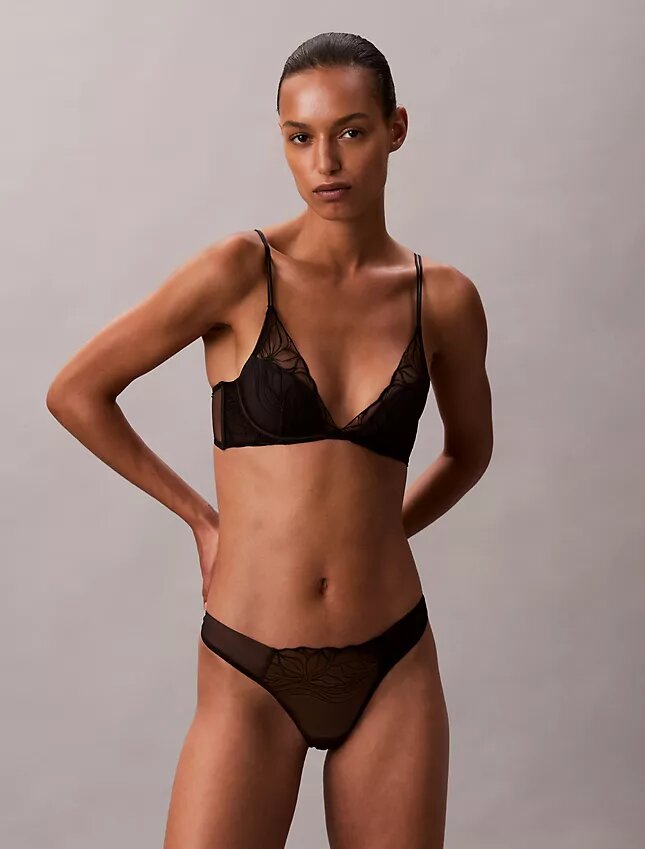 Ck Black Floral Lace Lightly Lined Plunge Bra Ck Black Floral Lace Lightly Lined Plunge Bra