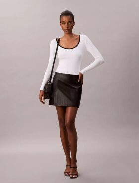 Cotton Blend Classic Scoopneck Sweater