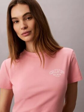 Curved Logo Graphic Slim Tee