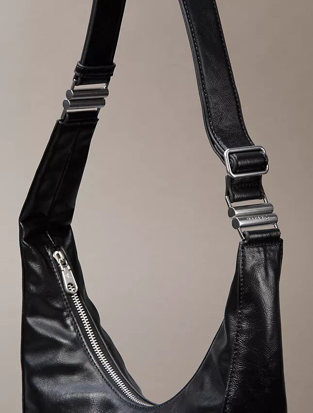 Curved Small Crossbody Bag Curved Small Crossbody Bag