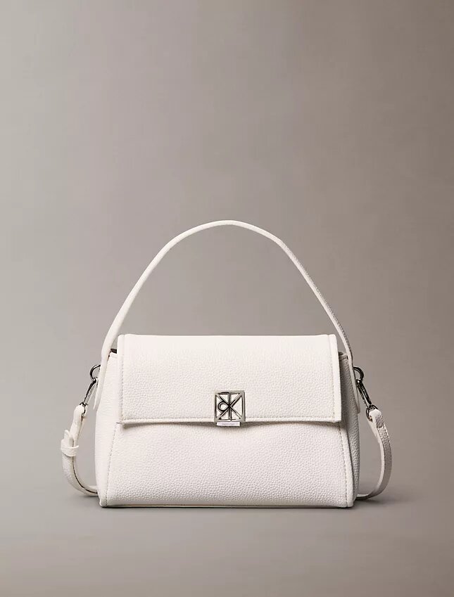 Emblem Logo Hardware Pebble Shoulder Bag Emblem Logo Hardware Pebble Shoulder Bag