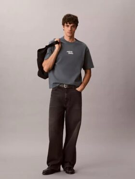 Embroidered 1989 Logo Graphic Relaxed T-Shirt