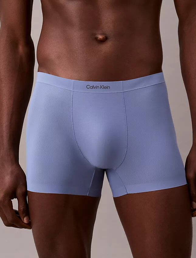 Invisibles Trunk Invisibles Trunk