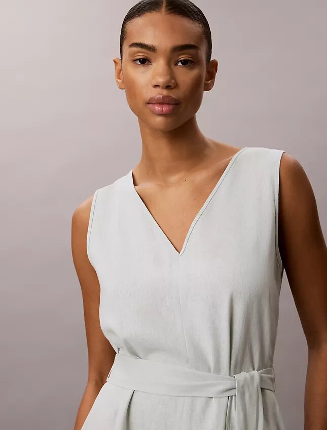 Linen Blend V-Neck Sleeveless Belted Dress Linen Blend V-Neck Sleeveless Belted Dress