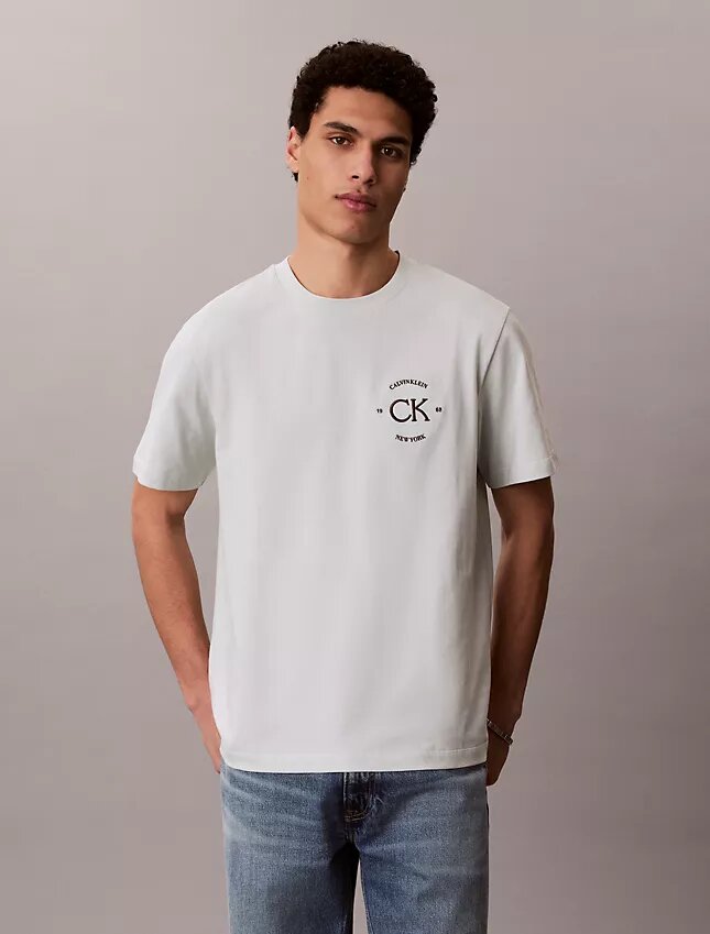 Logo Circle Graphic Classic T-Shirt Logo Circle Graphic Classic T-Shirt