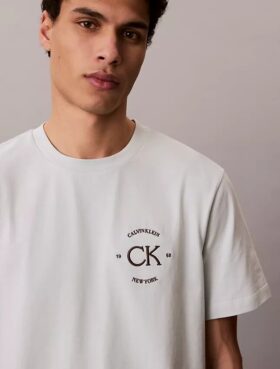 Logo Circle Graphic Classic T-Shirt