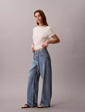 Low Rise Belted Baggy Jeans