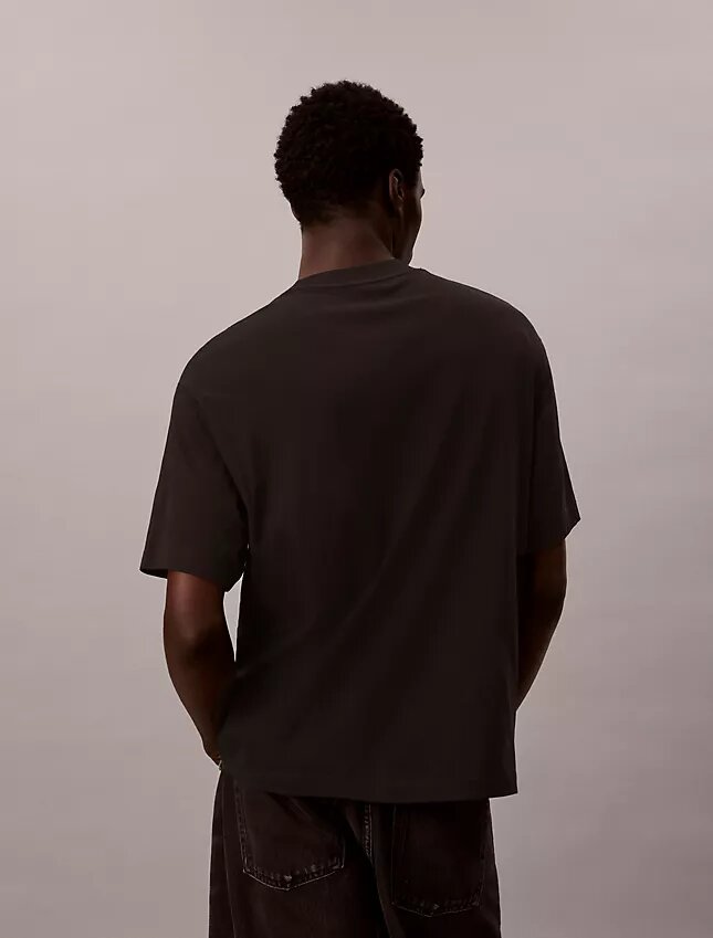 Micro Logo Graphic Relaxed T-Shirt Micro Logo Graphic Relaxed T-Shirt