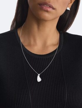 Minimalist Organic Shape Necklace