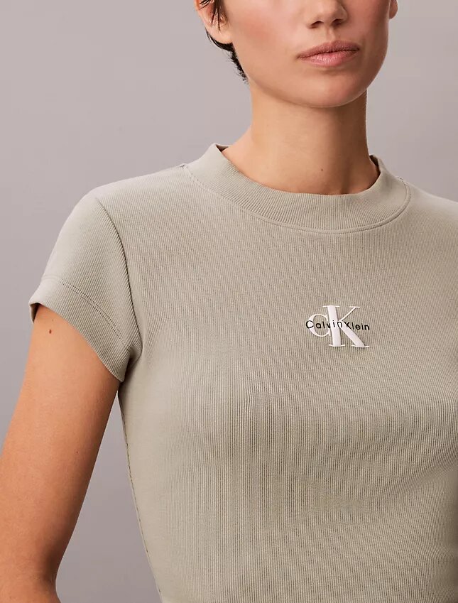 Monologo Baby Tee Monologo Baby Tee