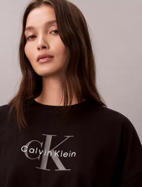 Monologo Cropped Boxy T-Shirt