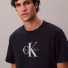 Monologo Tee