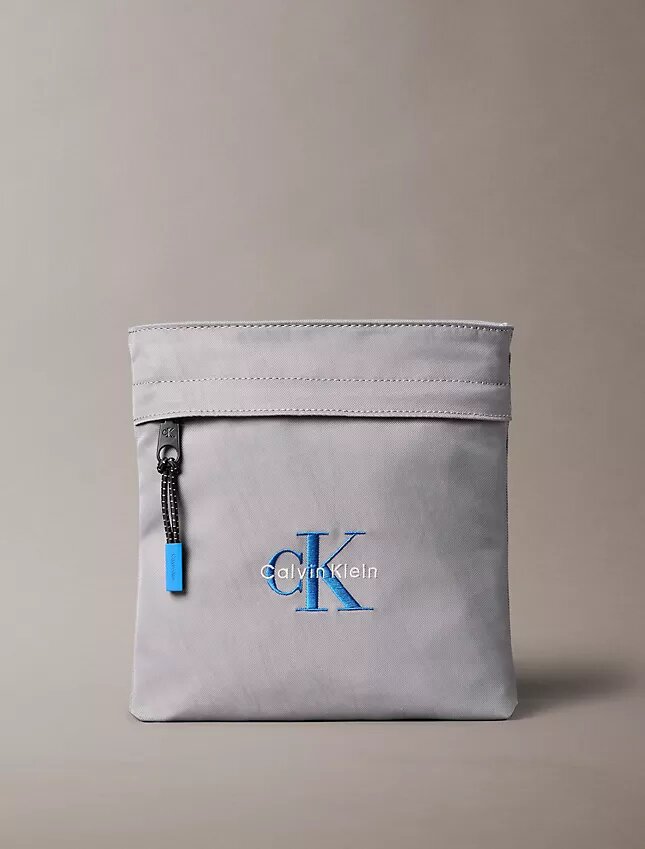 Nylon Monologo Flatpack Nylon Monologo Flatpack