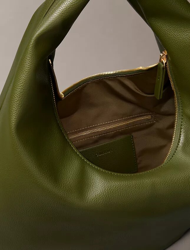Pebble Grain Crescent Shoulder Bag Pebble Grain Crescent Shoulder Bag