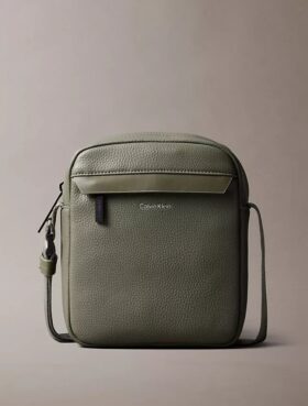 Pebbled Reporter Bag