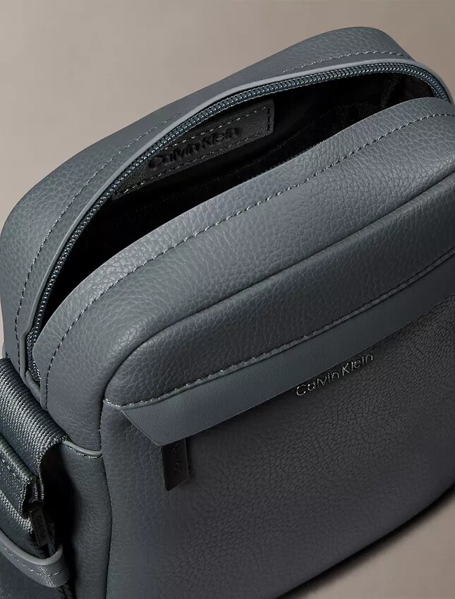 Pebbled Reporter Bag Pebbled Reporter Bag
