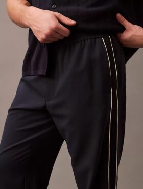 Relaxed Taper Pull-On Pant