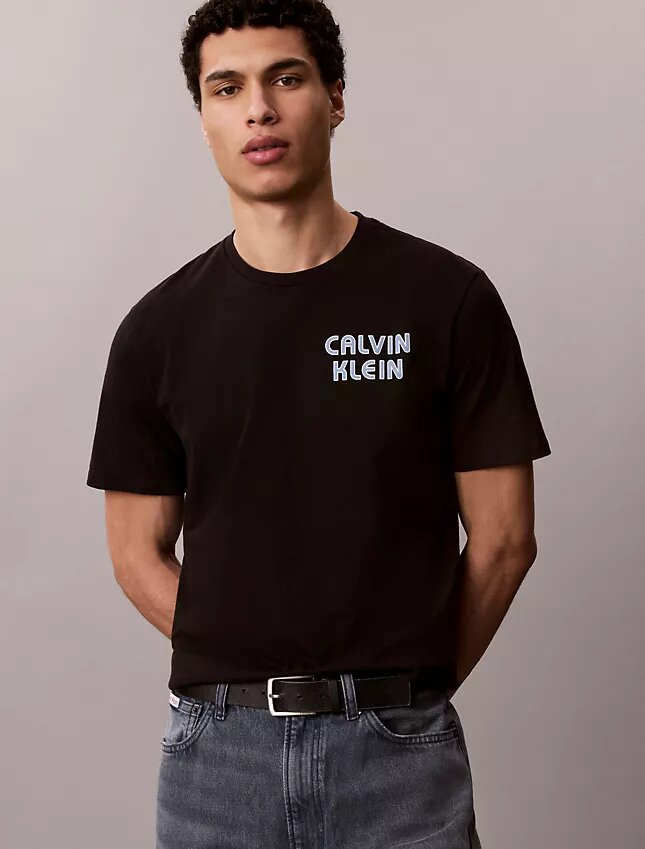 Retro Logo Graphic Classic T-Shirt Retro Logo Graphic Classic T-Shirt