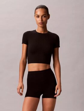 Rib Emblem Seamless Tee