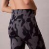 Soft Sport Abstract Print 7/8 Leggings