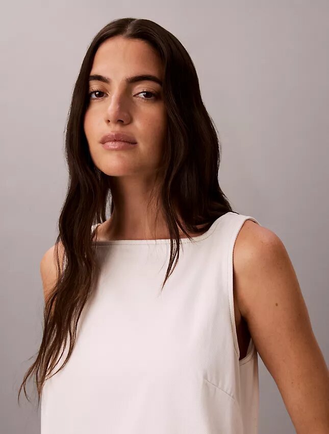 V-Neck Denim Shift Dress V-Neck Denim Shift Dress